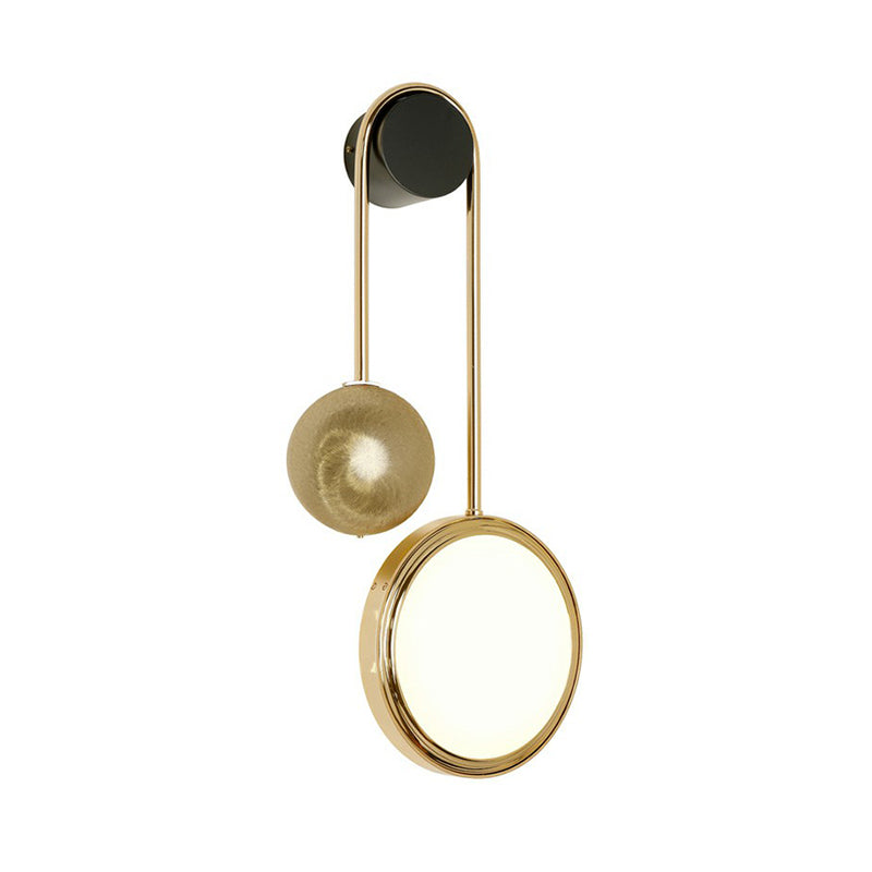 Artistic Circle Wall Mount Lighting Metallic Living Room LED Sconce Light in Brass Clearhalo 'Cast Iron' 'Glass' 'Industrial' 'Modern wall lights' 'Modern' 'Tiffany' 'Traditional wall lights' 'Wall Lamps & Sconces' 'Wall Lights' Lighting' 2283193