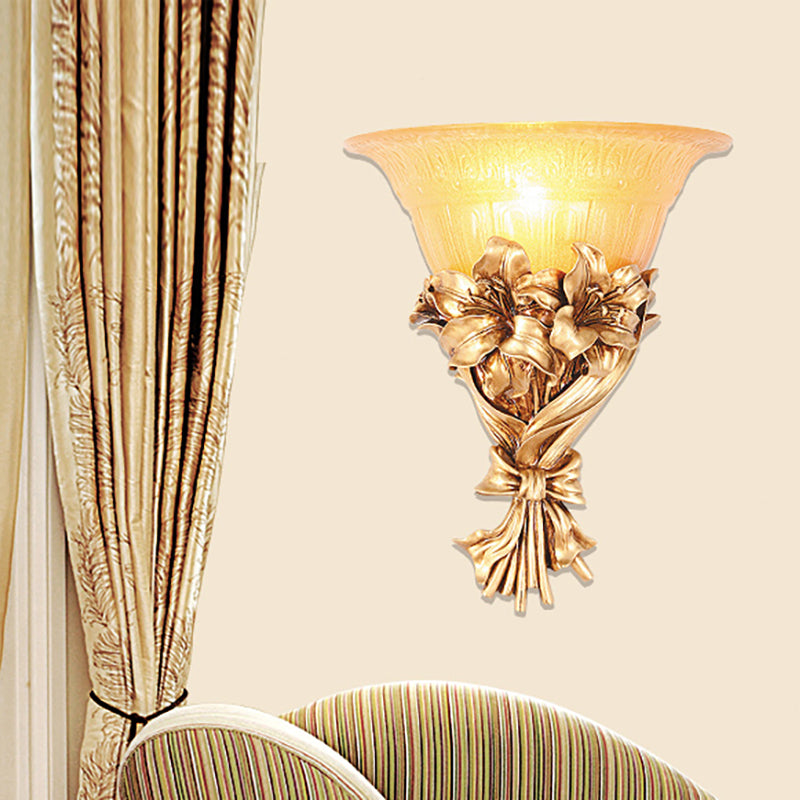 1 Light Flared Wall Light Vintage Gold Resin Sconce Light with Flower/Peacock Tail Decoration Gold Clearhalo 'Wall Lamps & Sconces' 'Wall Lights' Lighting' 228817