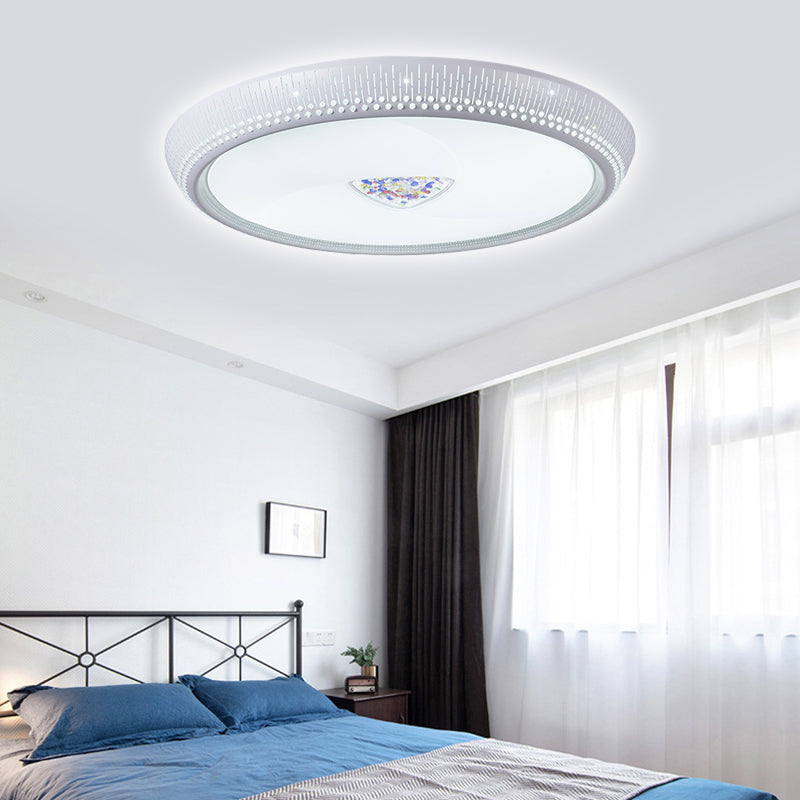 Circular Flush Mount Lighting Modernist Acrylic Led White Flush Ceiling Light Fixture in White Light, 23"/31" Wide White Clearhalo 'Ceiling Lights' 'Close To Ceiling Lights' 'Close to ceiling' 'Flush mount' Lighting' 229413