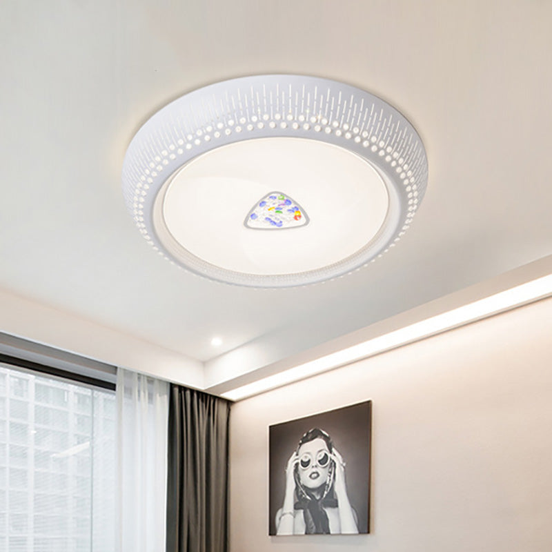 Circular Flush Mount Lighting Modernist Acrylic Led White Flush Ceiling Light Fixture in White Light, 23"/31" Wide Clearhalo 'Ceiling Lights' 'Close To Ceiling Lights' 'Close to ceiling' 'Flush mount' Lighting' 229415