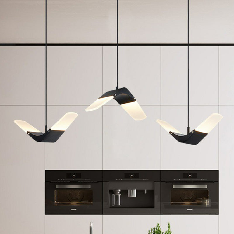 Acrylic Gull Shaped Cluster Pendant Decorative 3-Light Hanging Ceiling Light for Restaurant Black Clearhalo 'Ceiling Lights' 'Pendant Lights' 'Pendants' Lighting' 2311964_27bc233f-3a57-4cba-aa23-b709d6833b45