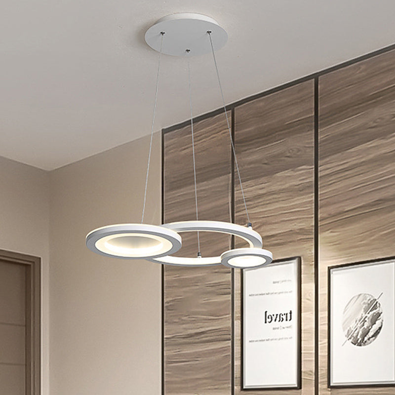 Acrylic Round Chandelier Lighting Modern Led White/Grey Hanging Pendant Lamp for Dining Room in White/Warm Light White Clearhalo 'Ceiling Lights' 'Chandeliers' 'Modern Chandeliers' 'Modern' Lighting' 232654