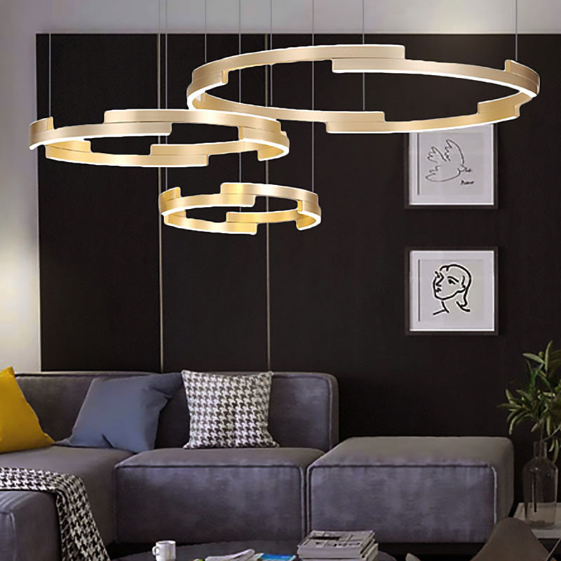 Round Acrylic Chandelier Lamp Contemporary Led Gold Hanging Ceiling Light in White/Warm Light Clearhalo 'Ceiling Lights' 'Chandeliers' 'Modern Chandeliers' 'Modern' Lighting' 232931