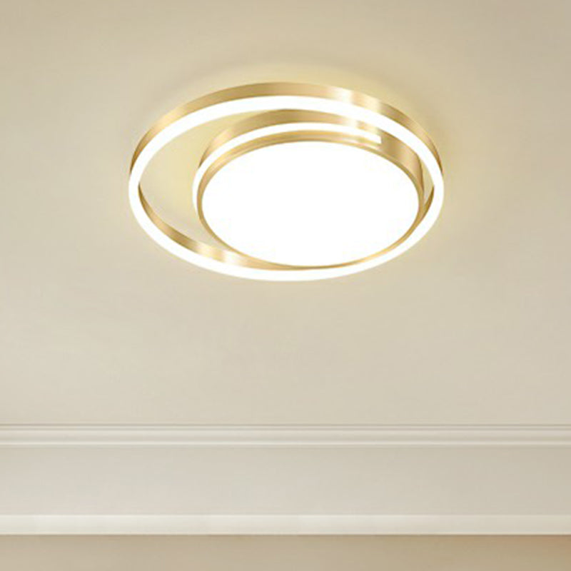 Circular Flush Light Fixture Minimalism Acrylic Bedroom Ceiling Mount Lamp in Gold Clearhalo 'Ceiling Lights' 'Close To Ceiling Lights' 'Close to ceiling' 'Flush mount' Lighting' 2357632