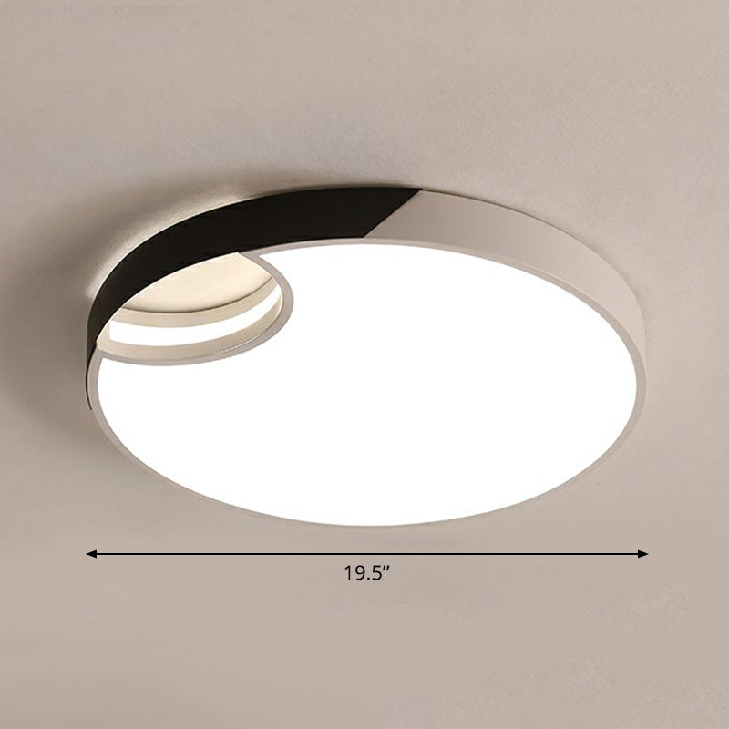 Round LED Ceiling Mounted Light Nordic Metal Bedroom Flush Light Fixture in Black-White Black-White Round Canopy Clearhalo 'Ceiling Lights' 'Close To Ceiling Lights' 'Close to ceiling' 'Flush mount' Lighting' 2357704