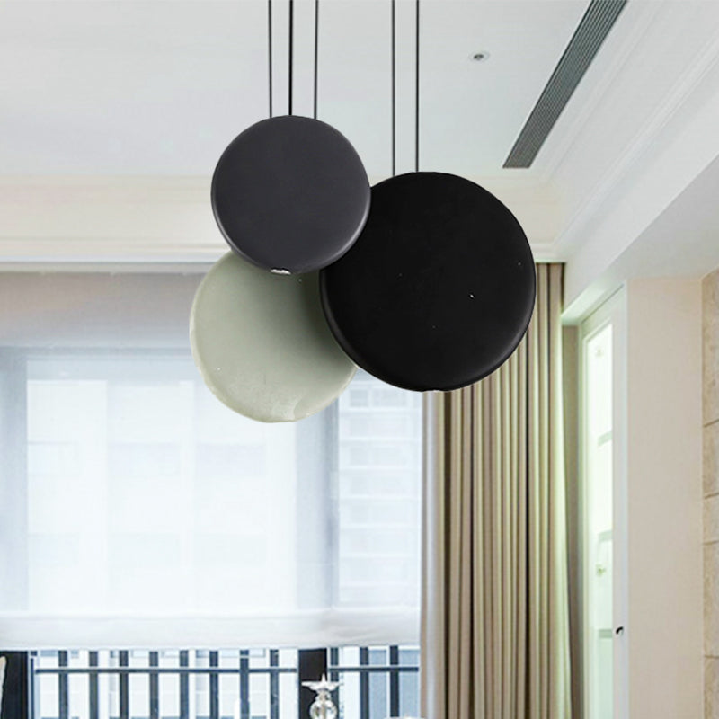 2/3/5 Lights Pendant Lights Post Modern Black and White Hanging Ceiling Lights with Round Resin Shade in Warm/White Light Clearhalo 'Ceiling Lights' 'Modern Pendants' 'Modern' 'Pendant Lights' 'Pendants' Lighting' 236116