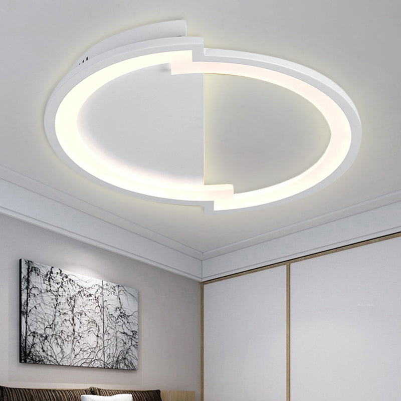 Round Acrylic Flush Light Fixture Simple 16"/19.5"/23.5" Wide LED White/Black/White and Black Ceiling Flushmount in Warm/White Light Clearhalo 'Ceiling Lights' 'Close To Ceiling Lights' 'Close to ceiling' 'Flush mount' Lighting' 238392