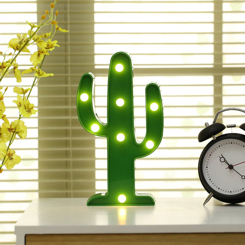 Novelty Decorative LED Modeling Night Light Plastic Girls Room Battery Table Lamp with Hook Green Battery Cactus Clearhalo 'Night Lights' 'Wall Lights' Lighting' 2384663