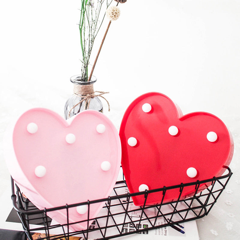 Loving Heart Shaped Battery Night Lamp Decorative Plastic Wedding Party LED Festive Light Clearhalo 'Night Lights' 'Wall Lights' Lighting' 2384675