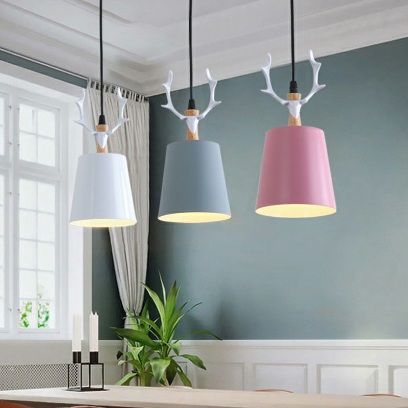 Macaron Taper Hanging Ceiling Light Metal Single Dining Room Drop Pendant with Antler Decor Clearhalo 'Ceiling Lights' 'Pendant Lights' 'Pendants' Lighting' 2390183