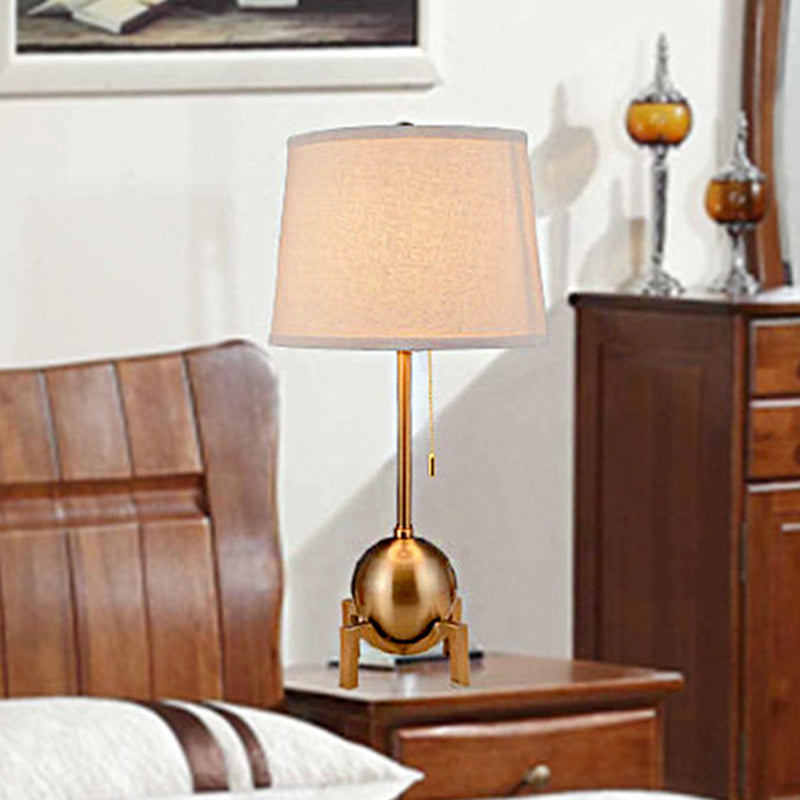 Bell Desk Lamp Traditional Metal 1 Head White Reading Light with Global Base for Bedroom Clearhalo 'Lamps' 'Table Lamps' Lighting' 240594