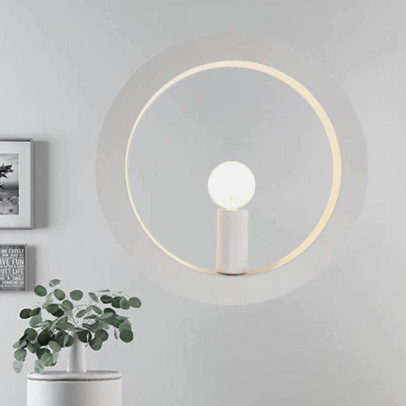 Black/White Circle Wall Light Fixture 1 Light Simple Metallic Wall Lamp for Bedroom Hallway White Clearhalo 'Cast Iron' 'Glass' 'Industrial' 'Modern wall lights' 'Modern' 'Tiffany' 'Traditional wall lights' 'Wall Lamps & Sconces' 'Wall Lights' Lighting' 242477