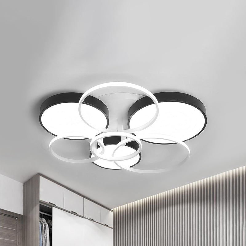 Circular Living Room Ceiling Mounted Light Acrylic 3/5 Lights Modern Stylish Close to Ceiling Light in Black Clearhalo 'Ceiling Lights' 'Close To Ceiling Lights' 'Close to ceiling' 'Flush mount' Lighting' 243001