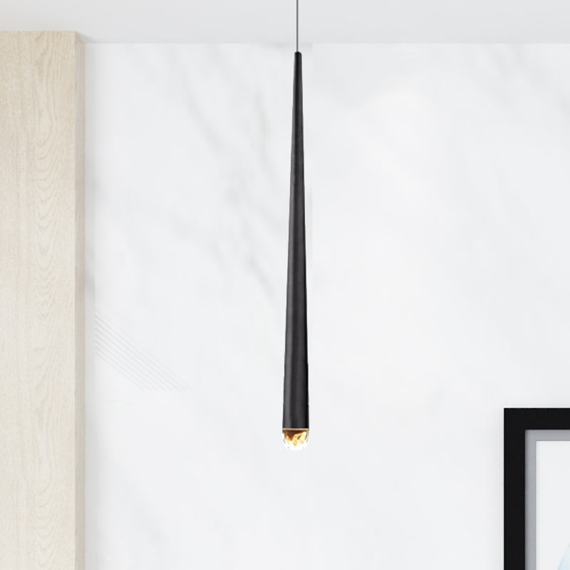 Tapered Ceiling Light Metal Minimalist LED Black/Brass Living Room Pendant Light Fixture with Adjustable Cord Clearhalo 'Ceiling Lights' 'Modern Pendants' 'Modern' 'Pendant Lights' 'Pendants' Lighting' 244107