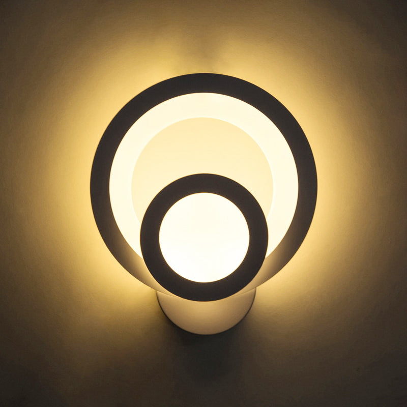 Round Stairway Wall Sconce Acrylic LED Modern Wall Light Fixture in Warm/White, 8" Wide Clearhalo 'Modern wall lights' 'Modern' 'Wall Lamps & Sconces' 'Wall Lights' Lighting' 244726