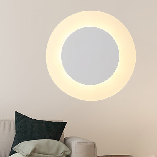 Halo Ring Acrylic Wall Lighting Fixture Simple LED White Wall Sconce Lamp in Warm/White Light White Warm Clearhalo 'Modern wall lights' 'Modern' 'Wall Lamps & Sconces' 'Wall Lights' Lighting' 244730