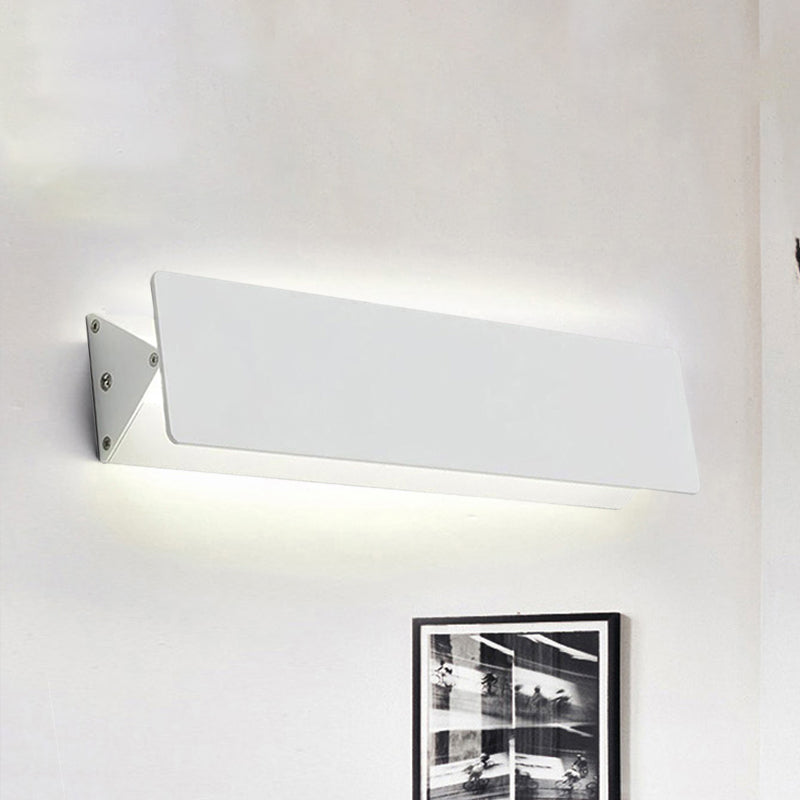 Modernism Style Linear Wall Light Sconce Aluminum Warm/White Light LED Living Room Wall Lamp in White, 7"/14" Wide White Clearhalo 'Cast Iron' 'Glass' 'Industrial' 'Modern wall lights' 'Modern' 'Tiffany' 'Traditional wall lights' 'Wall Lamps & Sconces' 'Wall Lights' Lighting' 245140