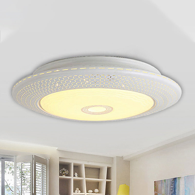 White Circular Flush Mount Lamp Modern Led Acrylic Flush Mount Light Fixture in White Light Clearhalo 'Ceiling Lights' 'Close To Ceiling Lights' 'Close to ceiling' 'Flush mount' Lighting' 245697