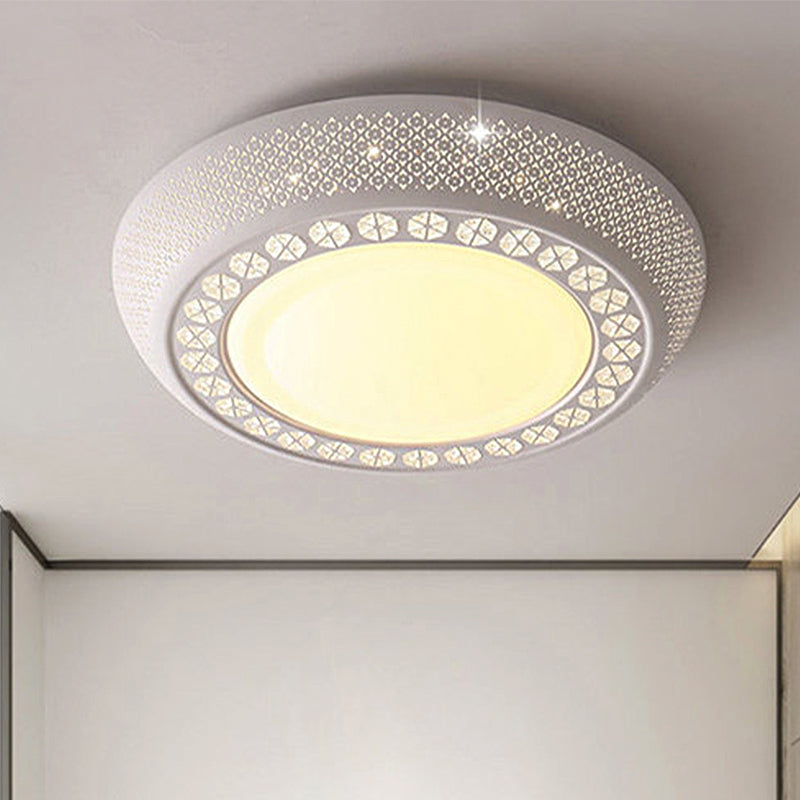 Circular Acrylic Flush Mount Light Modern Led White Flush Ceiling Lamp Fixture in White Light Clearhalo 'Ceiling Lights' 'Close To Ceiling Lights' 'Close to ceiling' 'Flush mount' Lighting' 245728