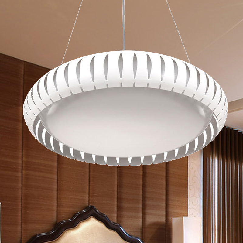 Modern Round Ceiling Pendant Light Metal LED Gold/Black/White Hanging Lamp in Warm/White/Natural Light, 18"/22" Wide Clearhalo 'Ceiling Lights' 'Modern Pendants' 'Modern' 'Pendant Lights' 'Pendants' Lighting' 246593