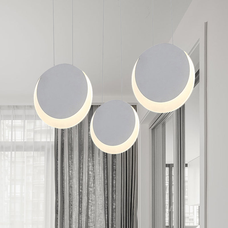 Moon Shaped Multi Light Pendant Nordic Metal 3/4/5 Lights White Cluster Pendant Light in Warm/White Light Clearhalo 'Ceiling Lights' 'Modern Pendants' 'Modern' 'Pendant Lights' 'Pendants' Lighting' 246800