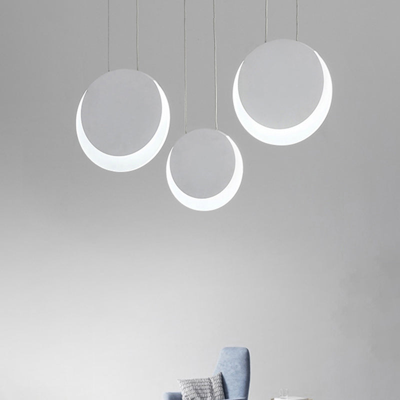 Moon Shaped Multi Light Pendant Nordic Metal 3/4/5 Lights White Cluster Pendant Light in Warm/White Light 3 White White Clearhalo 'Ceiling Lights' 'Modern Pendants' 'Modern' 'Pendant Lights' 'Pendants' Lighting' 246801