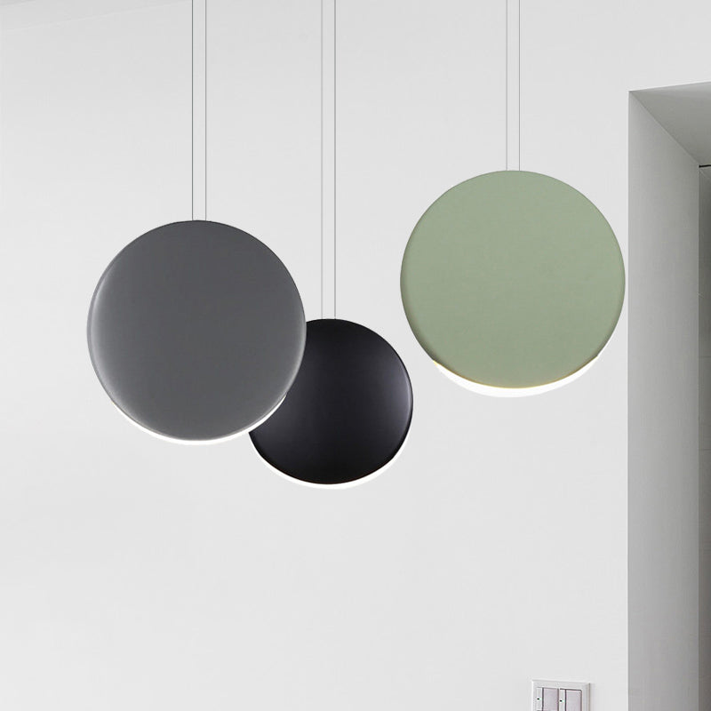 Round Cluster Pendant Light Post Modern Resin 3/4/5 Lights Black-Grey-Green Multi Light Pendant in Warm/White Light Clearhalo 'Ceiling Lights' 'Modern Pendants' 'Modern' 'Pendant Lights' 'Pendants' Lighting' 246835