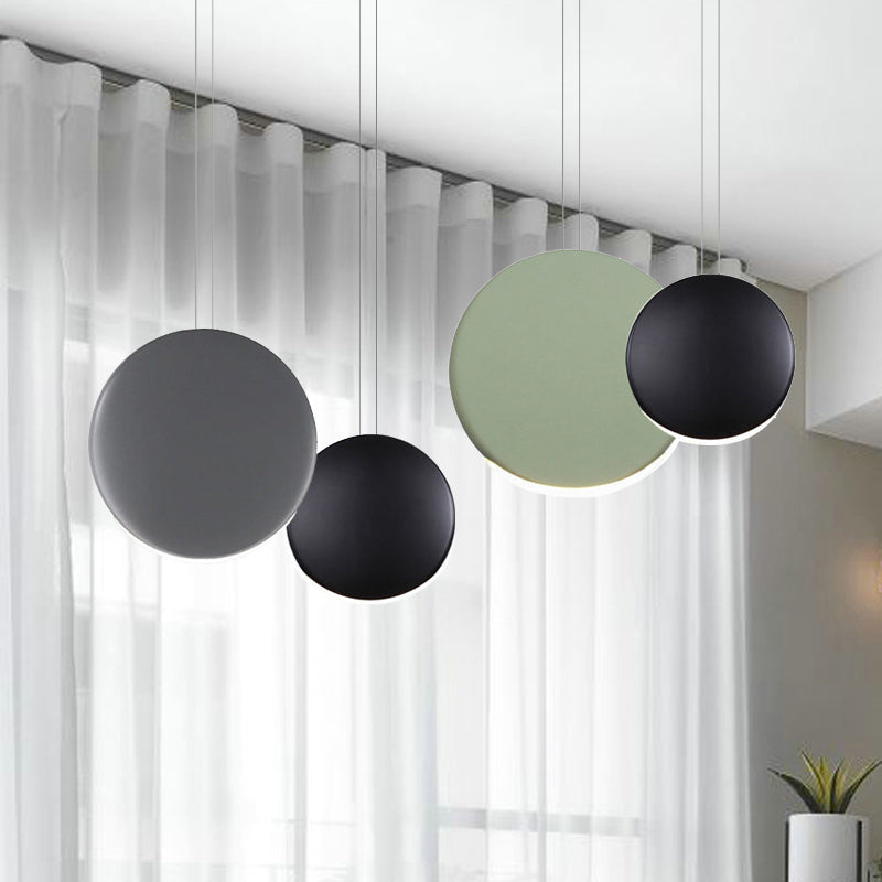 Round Cluster Pendant Light Post Modern Resin 3/4/5 Lights Black-Grey-Green Multi Light Pendant in Warm/White Light Clearhalo 'Ceiling Lights' 'Modern Pendants' 'Modern' 'Pendant Lights' 'Pendants' Lighting' 246837