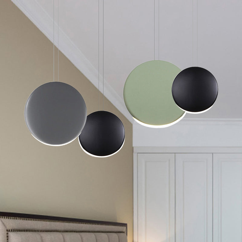 Round Cluster Pendant Light Post Modern Resin 3/4/5 Lights Black-Grey-Green Multi Light Pendant in Warm/White Light Clearhalo 'Ceiling Lights' 'Modern Pendants' 'Modern' 'Pendant Lights' 'Pendants' Lighting' 246838