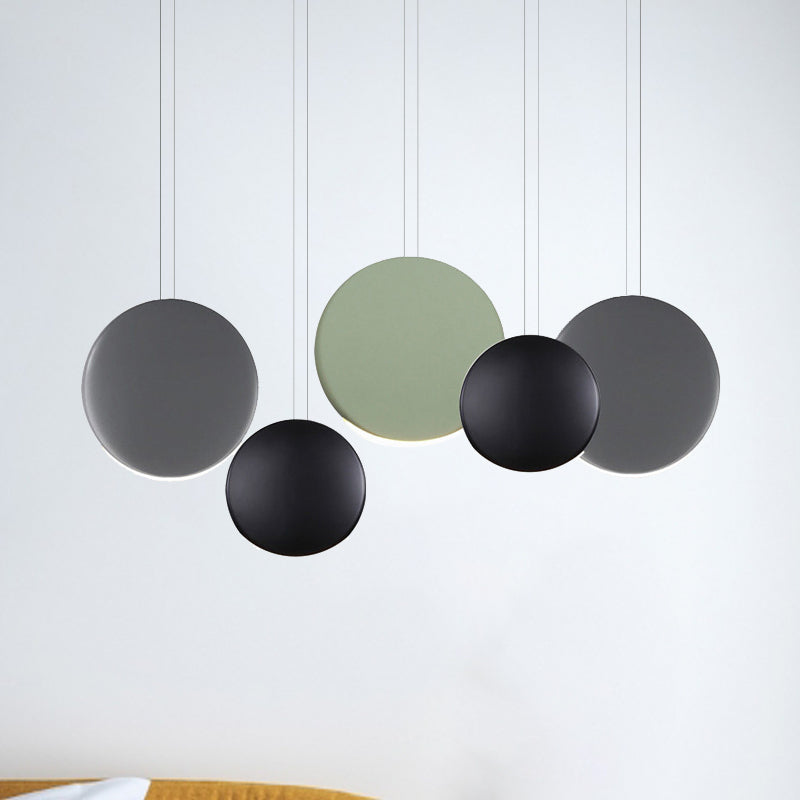 Round Cluster Pendant Light Post Modern Resin 3/4/5 Lights Black-Grey-Green Multi Light Pendant in Warm/White Light Clearhalo 'Ceiling Lights' 'Modern Pendants' 'Modern' 'Pendant Lights' 'Pendants' Lighting' 246841