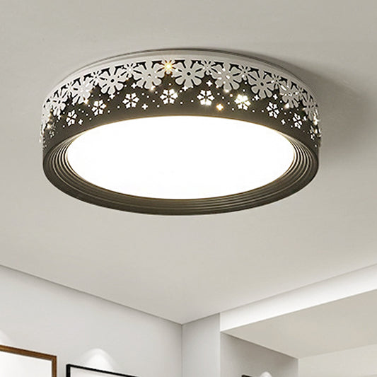 18"/22"/30" Dia Modern LED Flush Mount Light Black Snowflake Patterned Flush Ceiling Light with Acrylic Shade in Warm/White Light Black Warm Clearhalo 'Ceiling Lights' 'Close To Ceiling Lights' 'Close to ceiling' 'Flush mount' Lighting' 246847