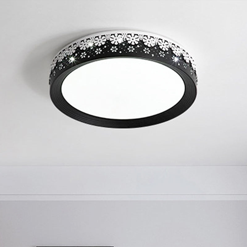 18"/22"/30" Dia Modern LED Flush Mount Light Black Snowflake Patterned Flush Ceiling Light with Acrylic Shade in Warm/White Light Black White Clearhalo 'Ceiling Lights' 'Close To Ceiling Lights' 'Close to ceiling' 'Flush mount' Lighting' 246849