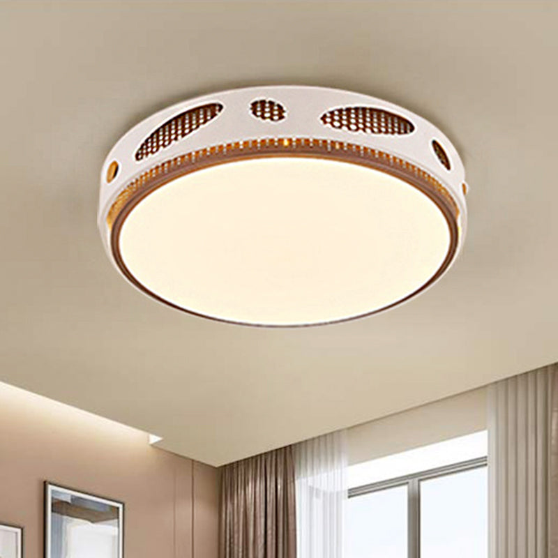 Round Ceiling Light Fixture Simplicity Acrylic LED White Flushmount Lighting in Warm/White Light Clearhalo 'Ceiling Lights' 'Close To Ceiling Lights' 'Close to ceiling' 'Flush mount' Lighting' 247015