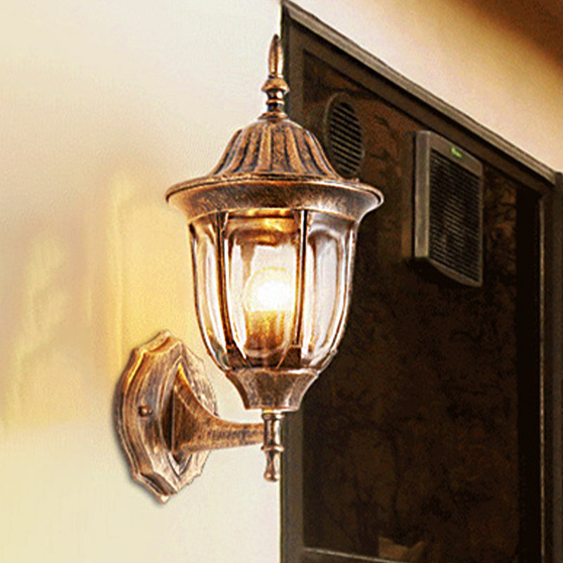 Kerosene Outdoor Wall Light Fixture Industrial Clear Glass 1 Light Rust Sconce Lamp Clear Clearhalo 'Cast Iron' 'Glass' 'Industrial wall lights' 'Industrial' 'Middle century wall lights' 'Modern' 'Tiffany' 'Traditional wall lights' 'Wall Lamps & Sconces' 'Wall Lights' Lighting' 250567