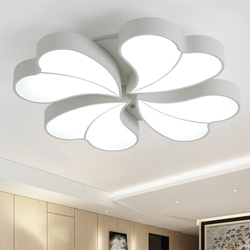 Flower Shape Bedroom Flush Ceiling Light Fixture Acrylic Art Deco Ceiling Light in White White Clearhalo 'Ceiling Lights' 'Close To Ceiling Lights' 'Close to ceiling' 'Flush mount' Lighting' 251603