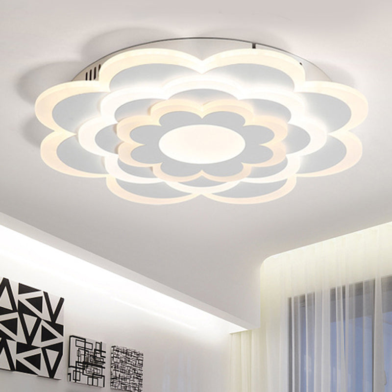 Flower Living Room Flush Mount Light Acrylic Creative Pretty LED Ceiling Lamp in White White Clearhalo 'Ceiling Lights' 'Close To Ceiling Lights' 'Close to ceiling' 'Flush mount' Lighting' 252972