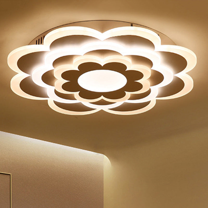 Flower Living Room Flush Mount Light Acrylic Creative Pretty LED Ceiling Lamp in White Clearhalo 'Ceiling Lights' 'Close To Ceiling Lights' 'Close to ceiling' 'Flush mount' Lighting' 252974