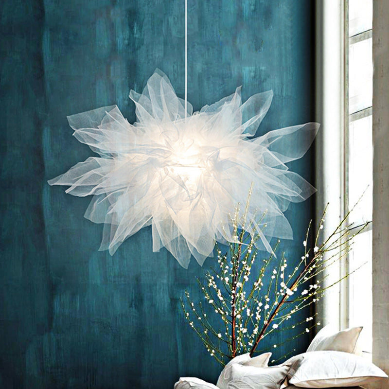 1 Light Flower Pendant Lighting Fixtures Nordic Style Fabric Hanging Ceiling Light for Bedroom Clearhalo 'Ceiling Lights' 'Pendant Lights' 'Pendants' Lighting' 2579205