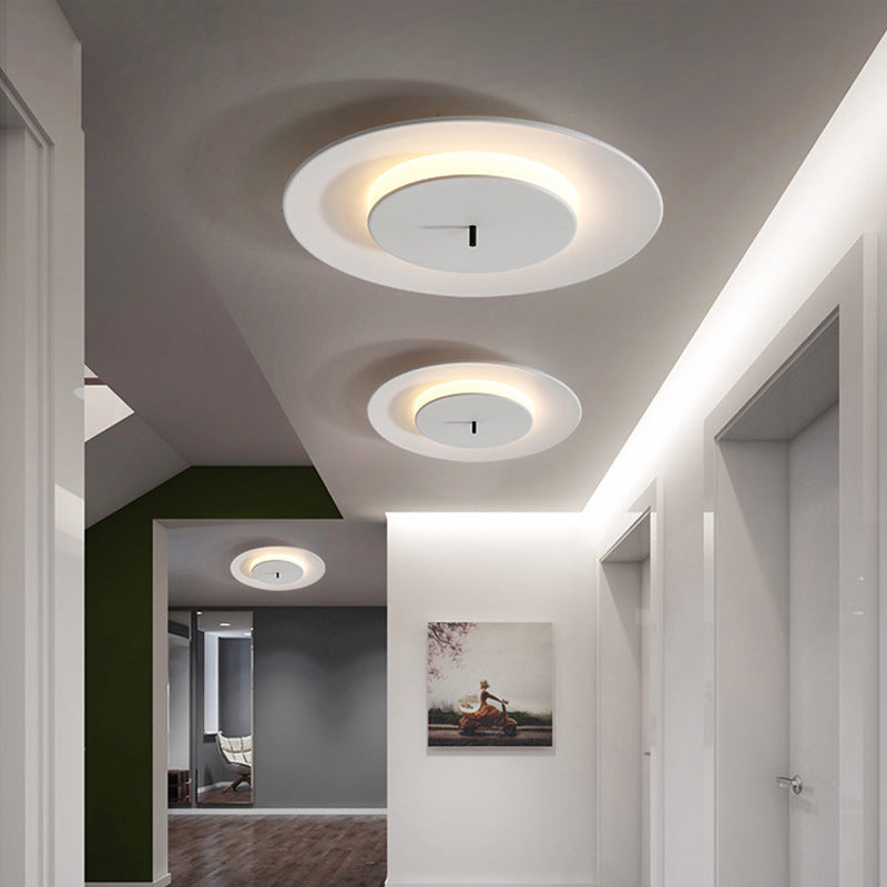 Acrylic Circle Flush Mounted Ceiling Light Nordic LED Close To Ceiling Lighting Fixture Clearhalo 'Ceiling Lights' 'Close To Ceiling Lights' 'Lighting' 2604561