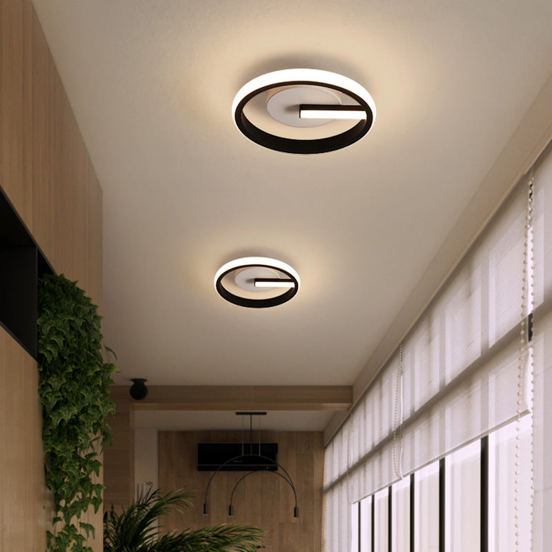 LED Aisle Close to Ceiling Lighting Fixture Minimalist Black Ceiling Flush Mount Light with Circle Metal Shade Black Clearhalo 'Ceiling Lights' 'Close To Ceiling Lights' 'Lighting' 2604724