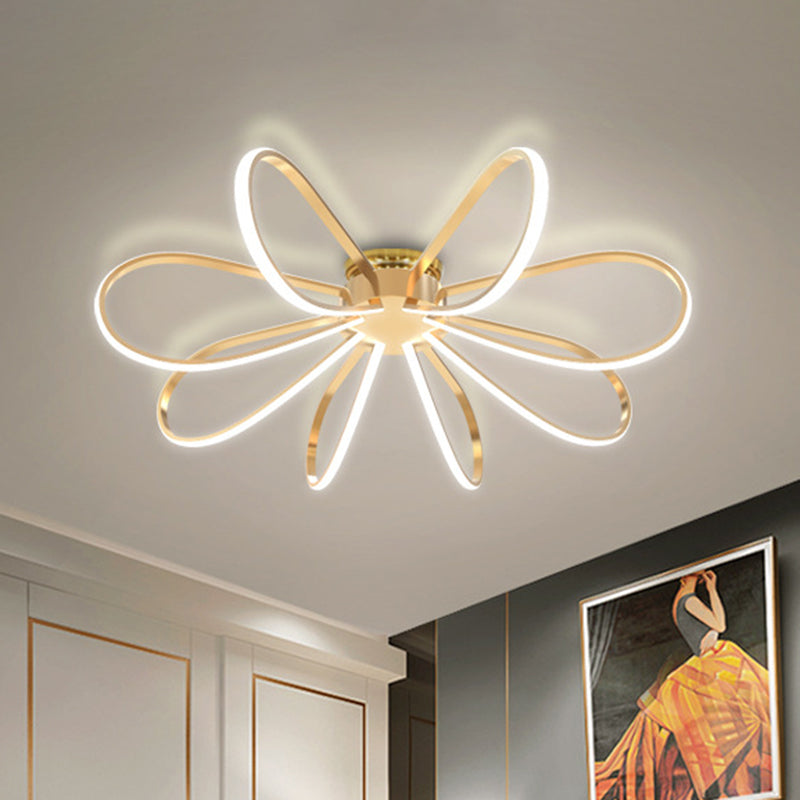 Petal Acrylic Flush Mount Ceiling Light Modern LED Gold Flush Ceiling Light Fixture Clearhalo 'Ceiling Lights' 'Close To Ceiling Lights' 'Lighting' 2604744