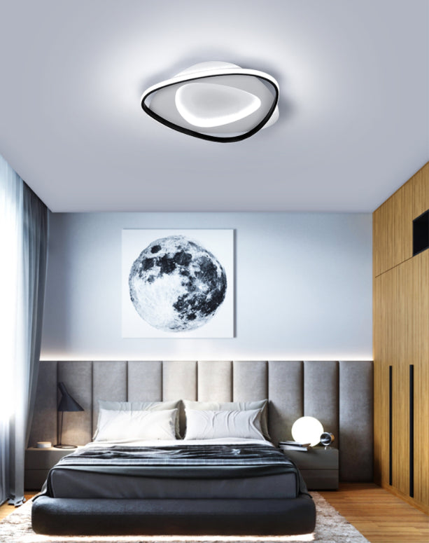 Triangle Bedroom Flush Mount Light Fixture Metal LED Modern Flush Mount Ceiling Light in Black Clearhalo 'Ceiling Lights' 'Close To Ceiling Lights' 'Lighting' 2605020