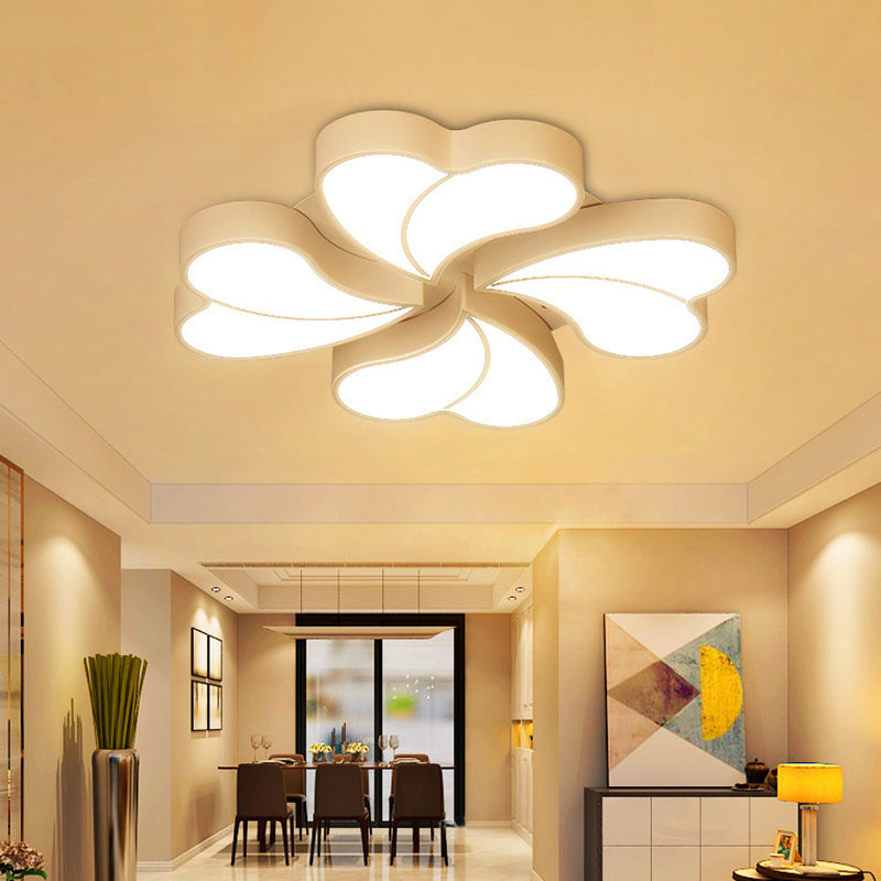 White Floral Flushmount Ceiling Lamp Modern Style Metal LED Flush Mount Lighting for Bedroom Clearhalo 'Ceiling Lights' 'Close To Ceiling Lights' 'Lighting' 2609906