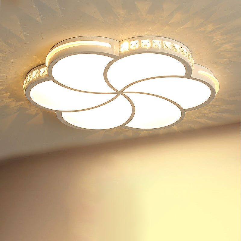 Flower Bedroom Flush Mount Lamp Simple Crystal 16.5"/20.5"/24.5" W LED White Flush Light Fixture in Warm/White/3 Color Light Clearhalo 'Ceiling Lights' 'Close To Ceiling Lights' 'Close to ceiling' 'Flush mount' Lighting' 261364