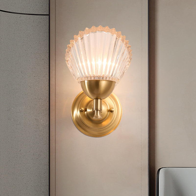 Shell-Shape Bedside Wall Mount Light Frosted Glass 1 Light Contemporary Style Wall Lamp in Gold Finish Clearhalo 'Modern wall lights' 'Modern' 'Wall Lamps & Sconces' 'Wall Lights' Lighting' 262004