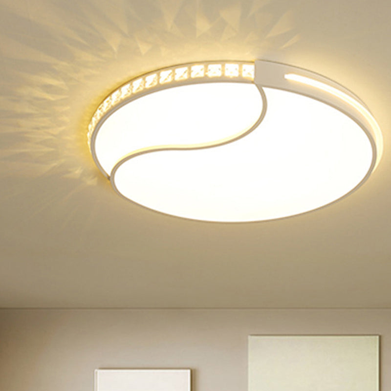 16.5“/20.5”/24.5“ W White LED Ceiling Mount Simple Acrylic Round Flush Light Fixture in Warm/White Light Clearhalo 'Ceiling Lights' 'Close To Ceiling Lights' 'Close to ceiling' 'Flush mount' Lighting' 262572