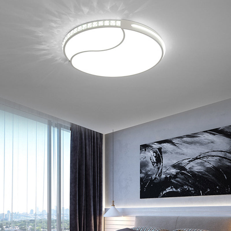 16.5“/20.5”/24.5“ W White LED Ceiling Mount Simple Acrylic Round Flush Light Fixture in Warm/White Light White White Clearhalo 'Ceiling Lights' 'Close To Ceiling Lights' 'Close to ceiling' 'Flush mount' Lighting' 262573