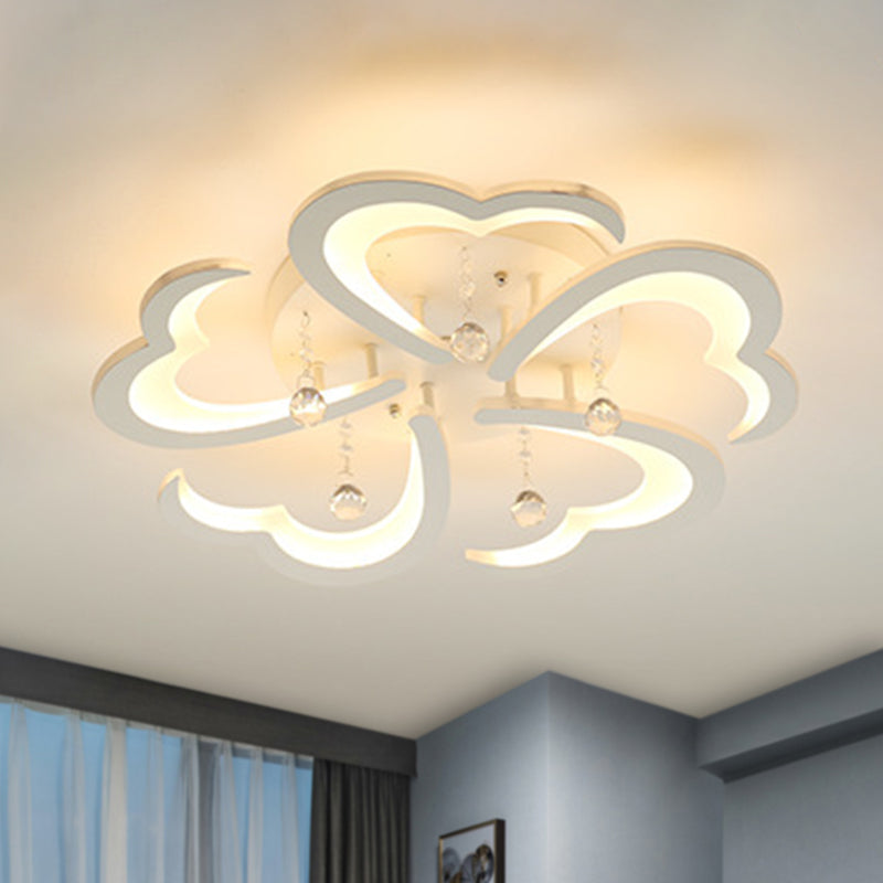 23"/43" W Heart Living Room Flush Mount Simple Acrylic 5/15 Lights White Flush Light Fixture in Warm/White/3 Color Light White 23" Clearhalo 'Ceiling Lights' 'Close To Ceiling Lights' 'Close to ceiling' 'Flush mount' Lighting' 262675