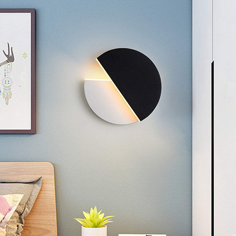 Nordic Rotatable Wall Lamp LED Acrylic Indoor Wall Light Fixtures in Round Disc Shape Clearhalo 'Wall Lamps & Sconces' 'Wall Lights' Lighting' 2627596