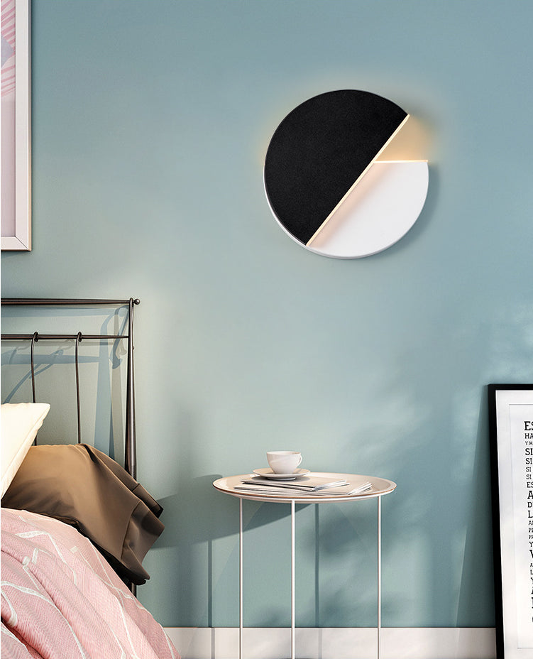 Nordic Rotatable Wall Lamp LED Acrylic Indoor Wall Light Fixtures in Round Disc Shape Clearhalo 'Wall Lamps & Sconces' 'Wall Lights' Lighting' 2627610